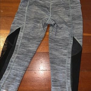 Grey lululemon leggings, calf length